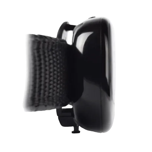 Produktbild seitlich mit Halterung geschlossen am Halsband PAJ PET Finder 4G