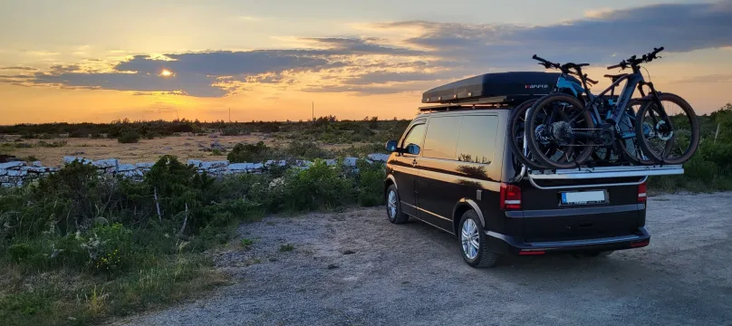 PAJ Stories car